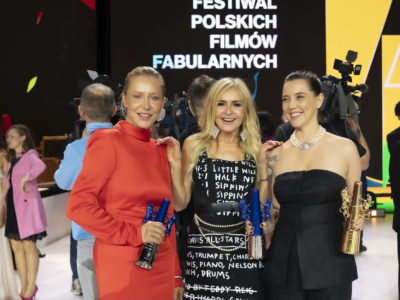 „Rzeczy niezbędne” <br>
                     
                    Kataryna Warnke, Monika Olejnik i Kamila Tarabura
49. Festiwal Polskich Filmów Fabularnych w Gdyni. Teatr Muzyczny. Gala Rozdania Nagród.
 <br>