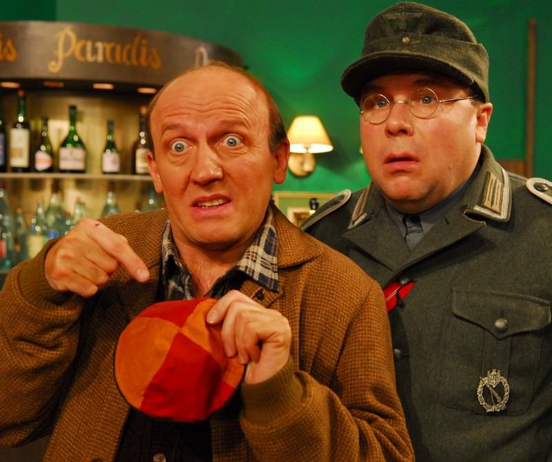 Halo, Hans!