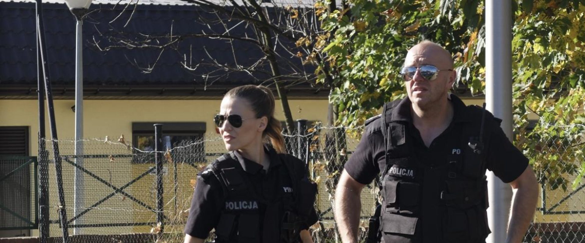 „Policjantki i policjanci”: Gorący pocałunek! (wideo)