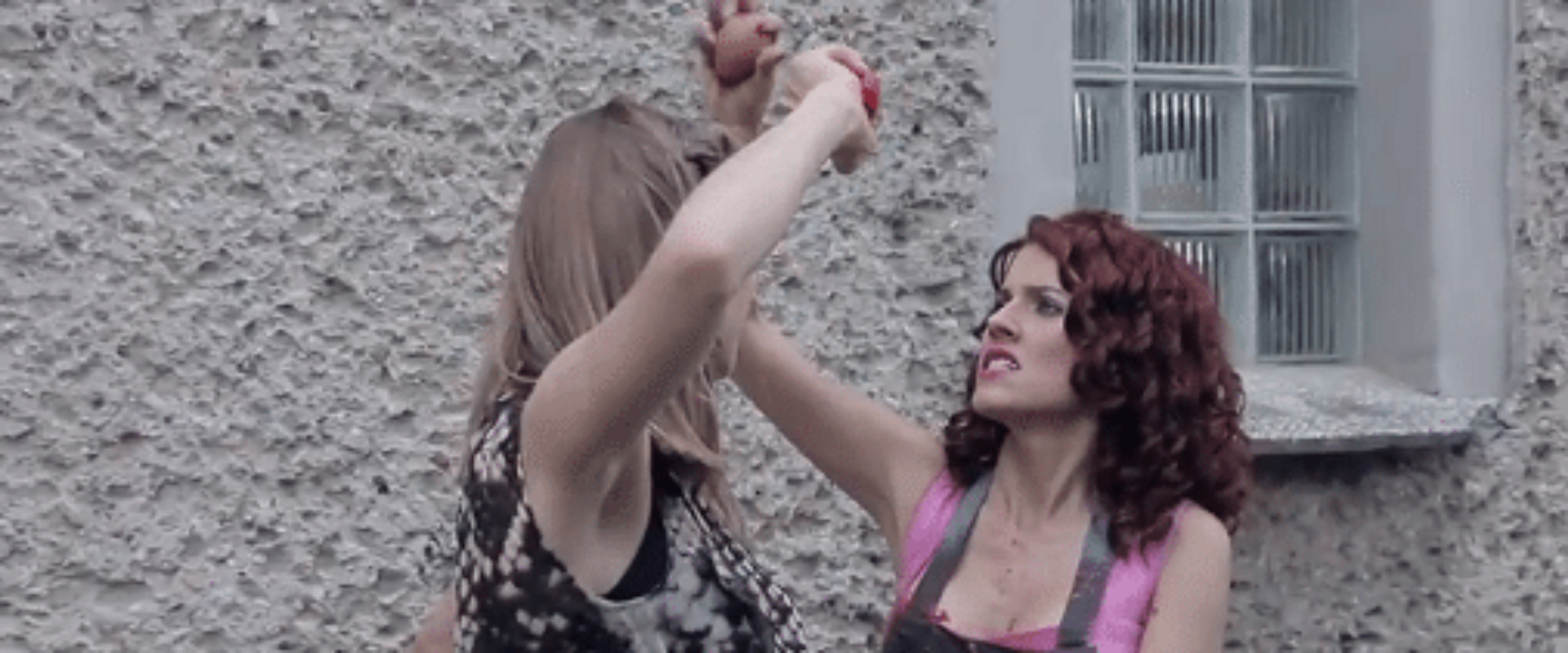 „Pierwsza miłość”: Malwina i Wiktoria się biją! (wideo)