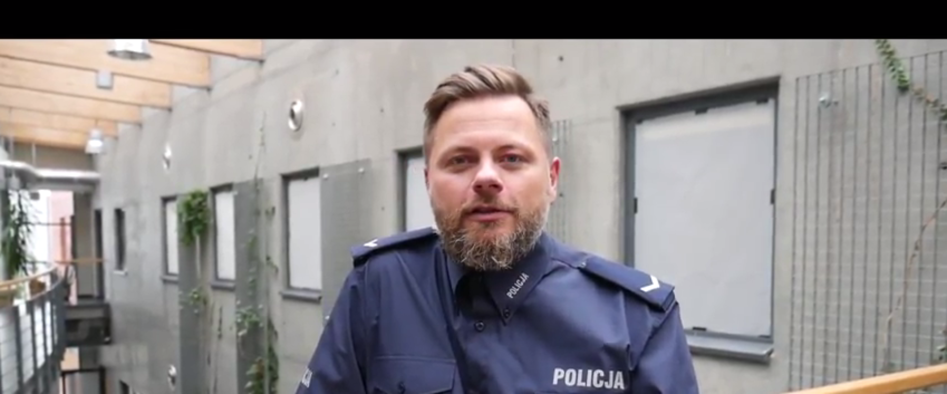 „Policjantki i policjanci”: Juliusz namiesza na komendzie (wideo)